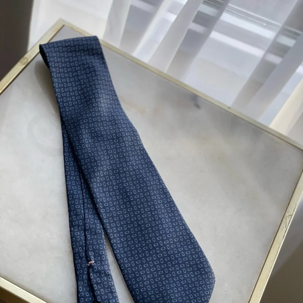 ESCADA 100% SILK Made in Italy Blue And Pink‎ Men Tie